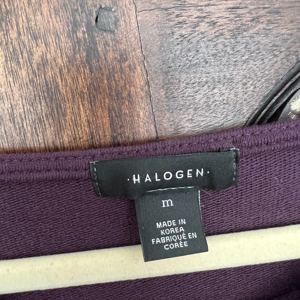 Halogen bell sleeve top - Picture 3 of 4